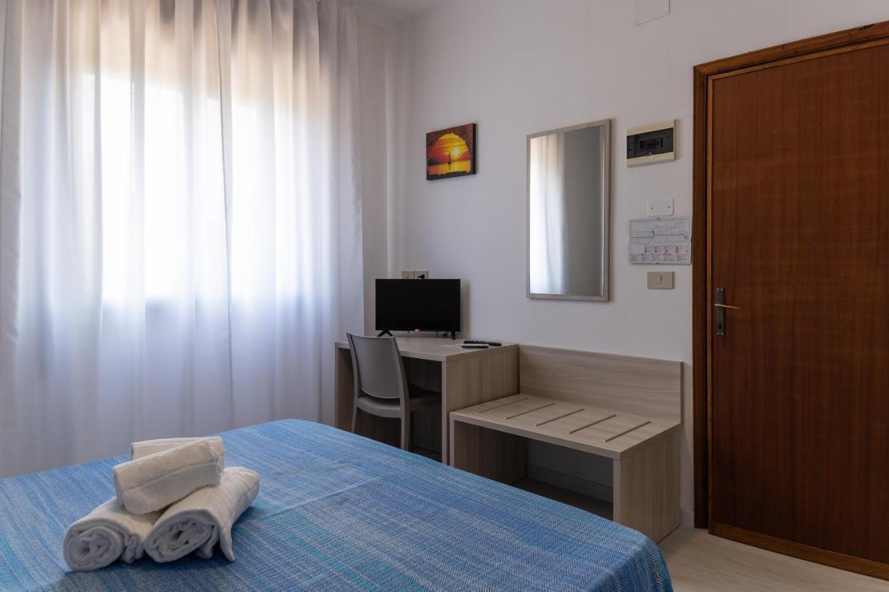 Hotel Laura Кавалино-Трепорти Екстериор снимка