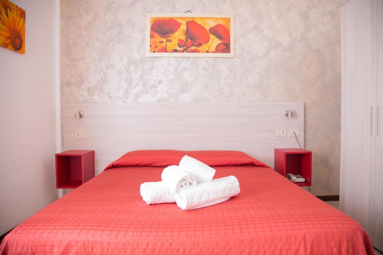 Hotel Laura Кавалино-Трепорти Екстериор снимка