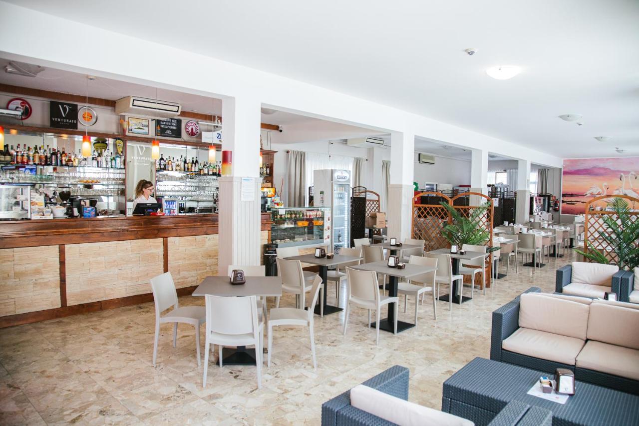 Hotel Laura Кавалино-Трепорти Екстериор снимка